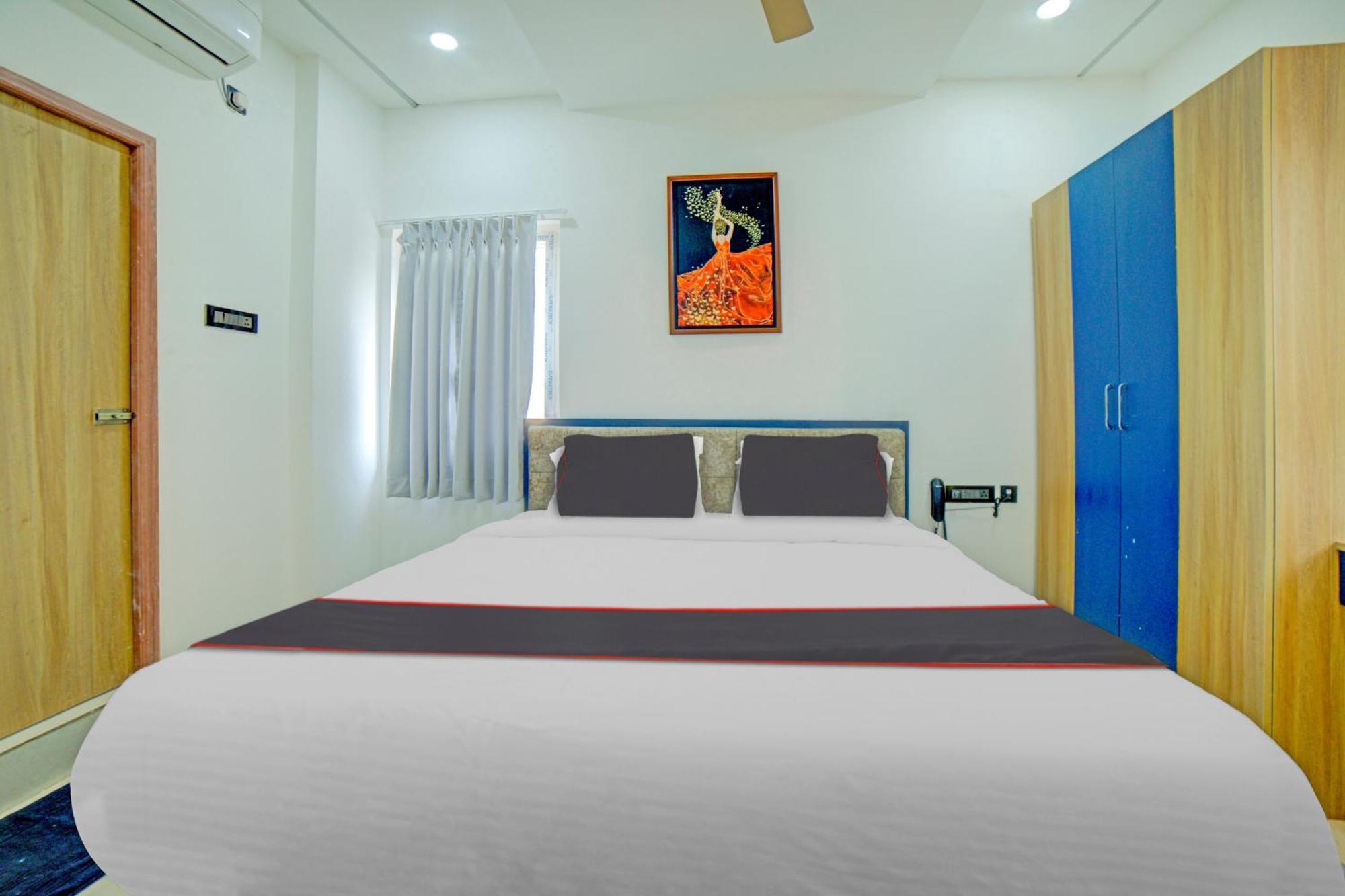 Hotel Collection O Lakeview Castle Warangal Exteriér fotografie
